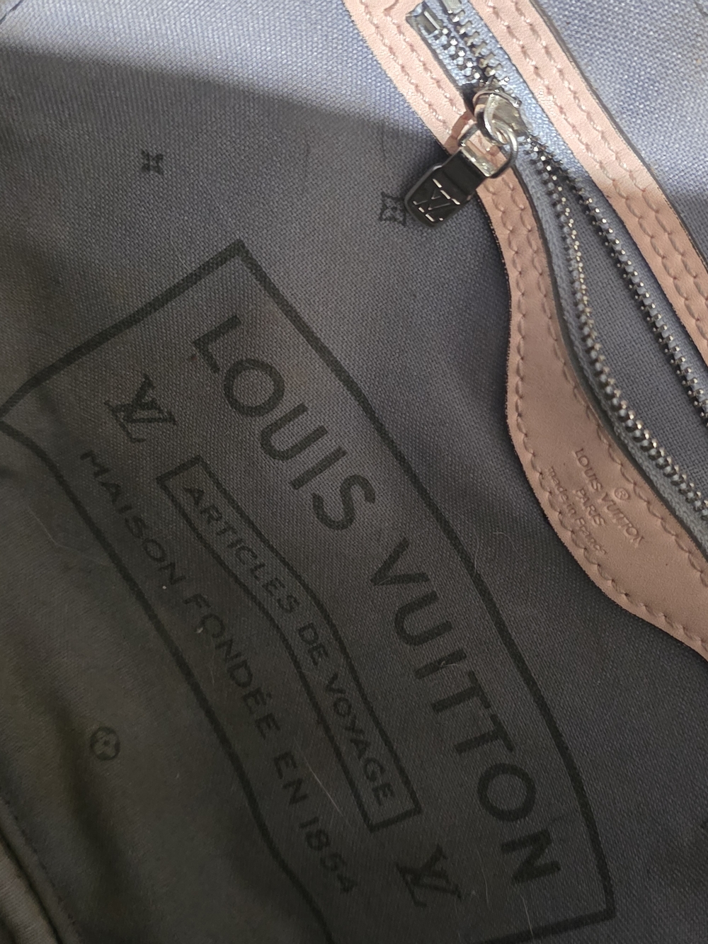 Louis Vuitton Pastel Monogram Neverfull Tote - Pink Multicolor - Picture 7 of 8